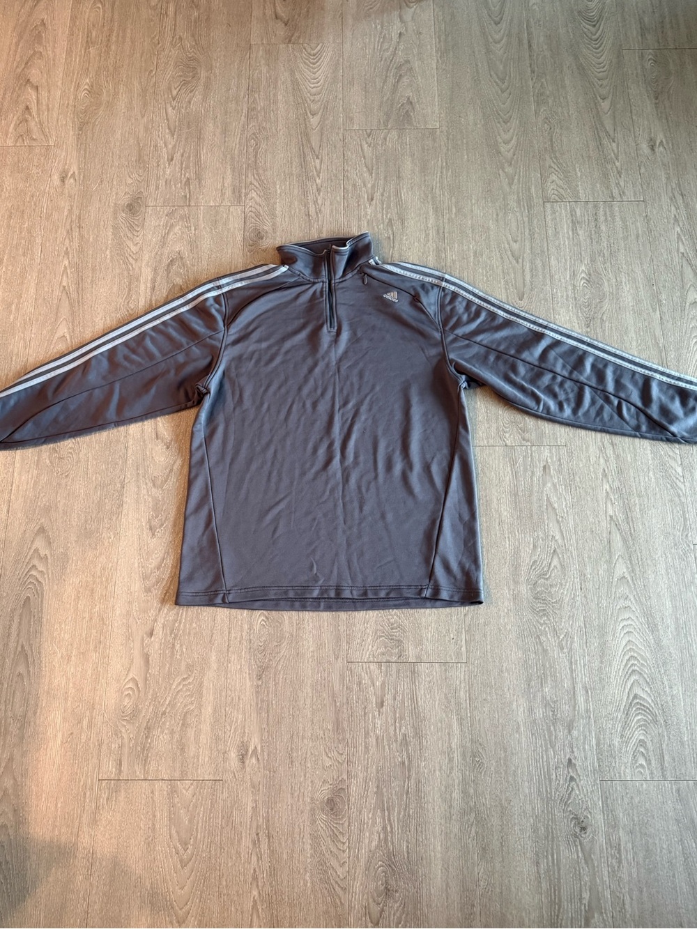 Adidas Men’s Pullover Size XL in Grey